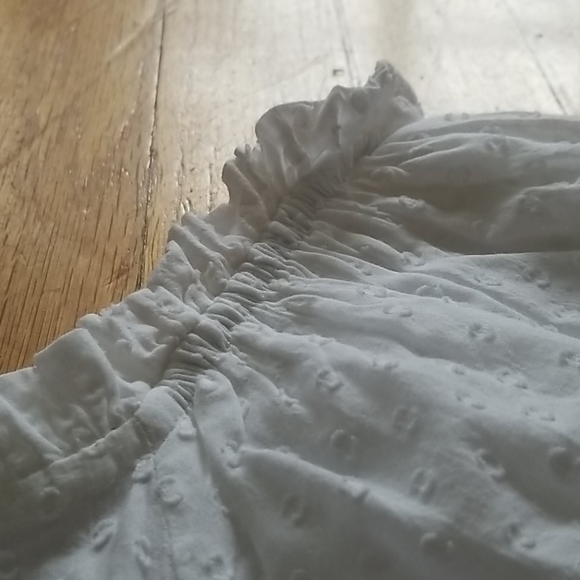 Anthropologie Off The Shoulder Top - Picture 6 of 6